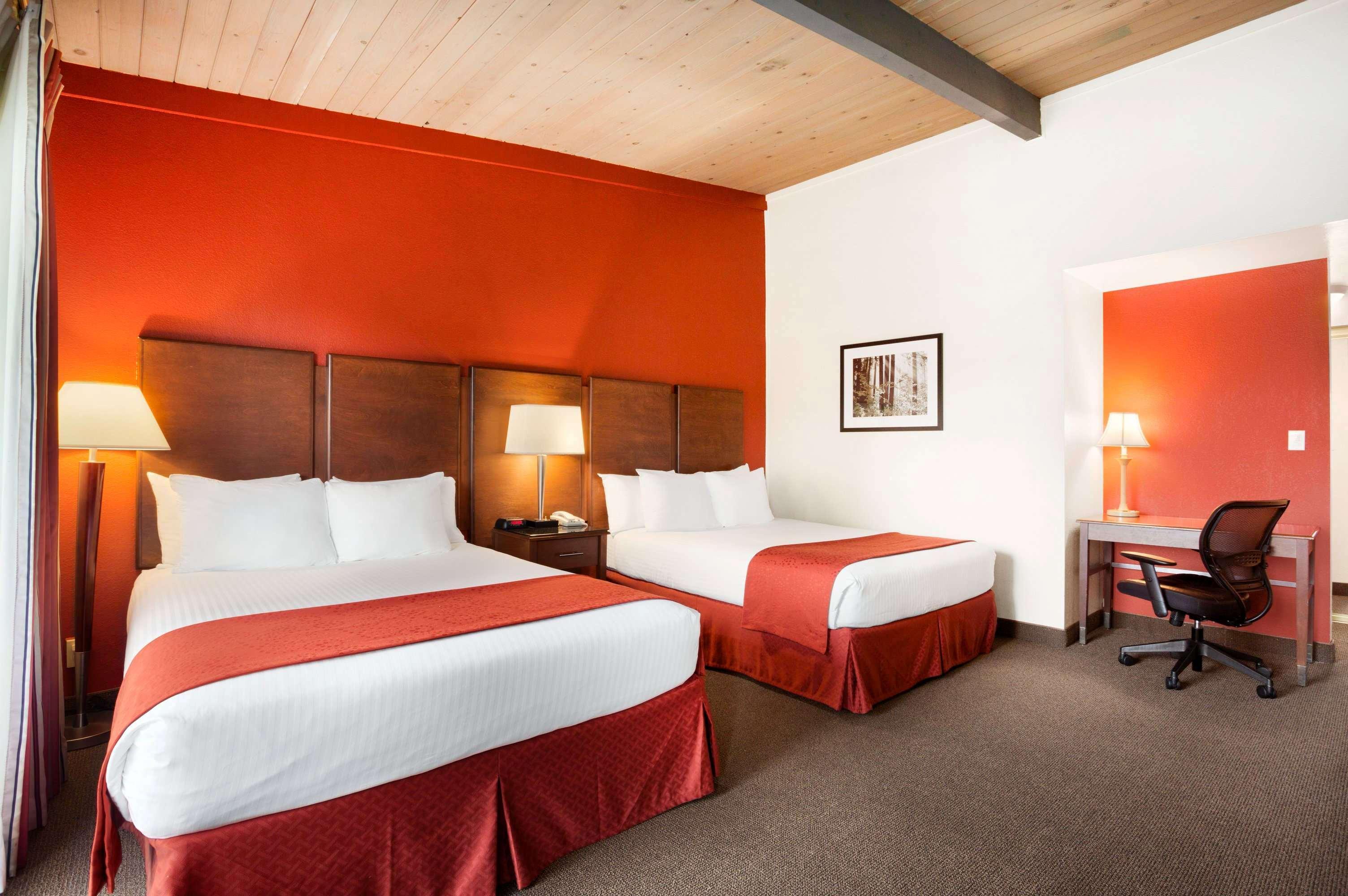 Ramada By Wyndham San Diego North Hotel & Conference Center Buitenkant foto