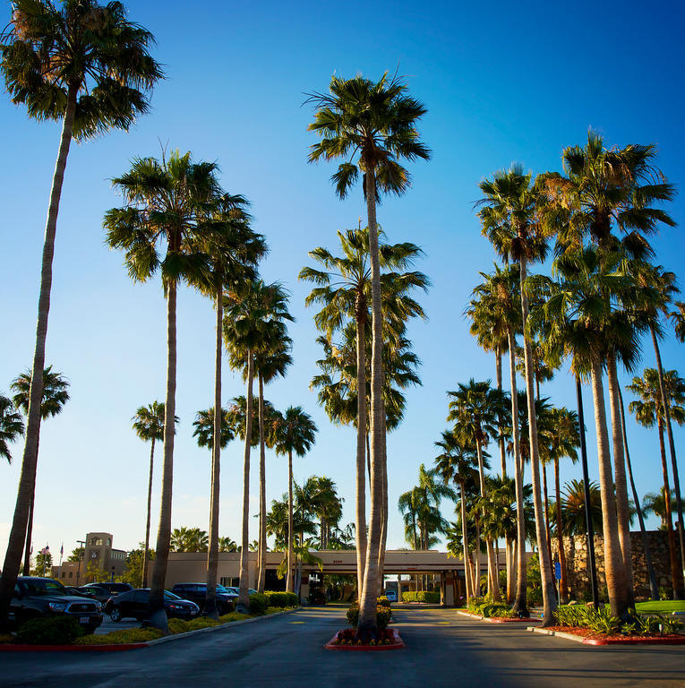 Ramada By Wyndham San Diego North Hotel & Conference Center Buitenkant foto